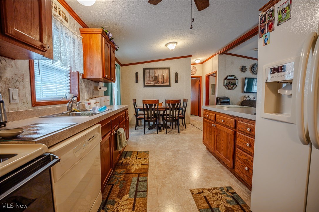 3860 Township Road 162, Sugarcreek, Ohio image 8