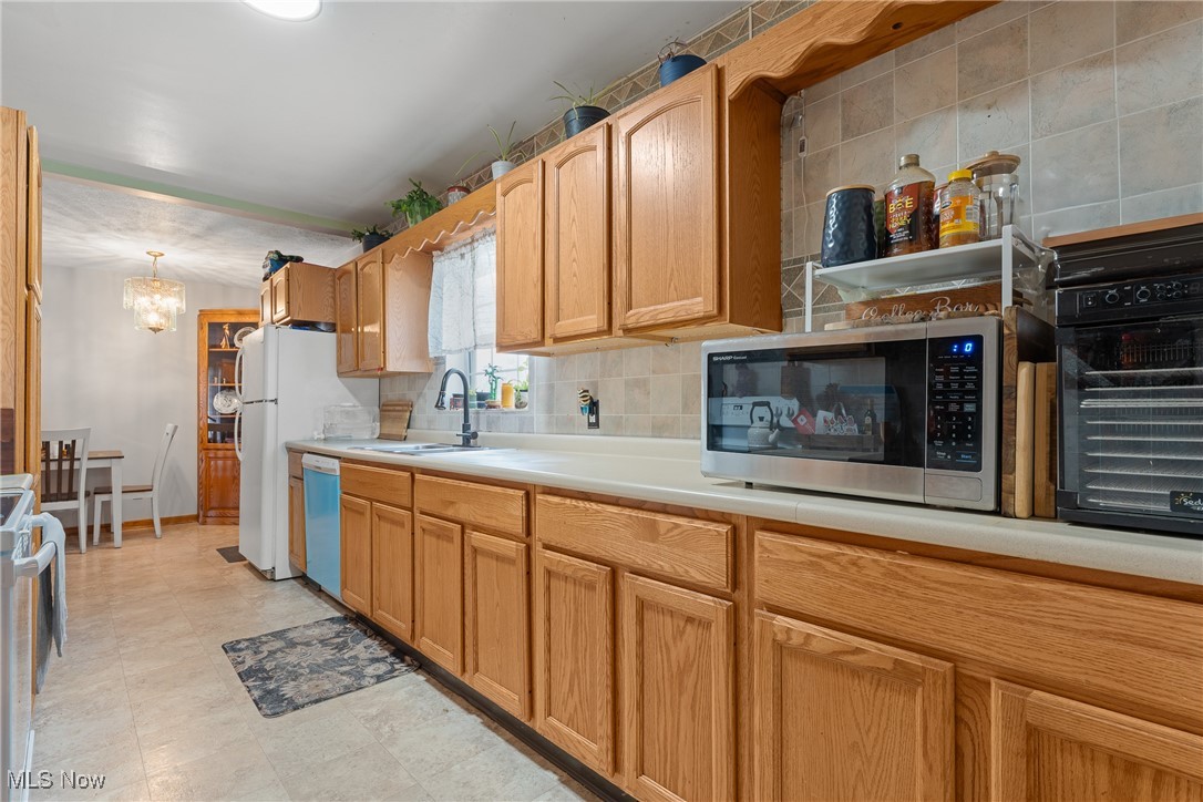 2216 34th Street, Canton, Ohio image 8