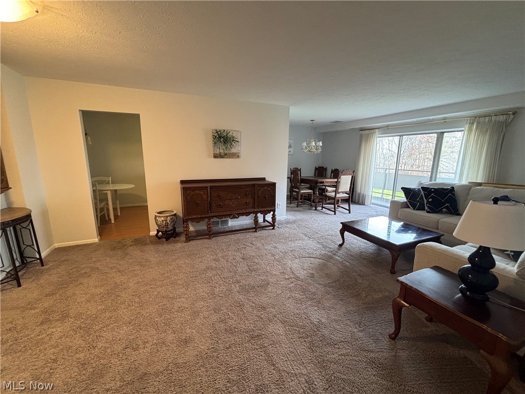 Acacia/Green Condo - Residential