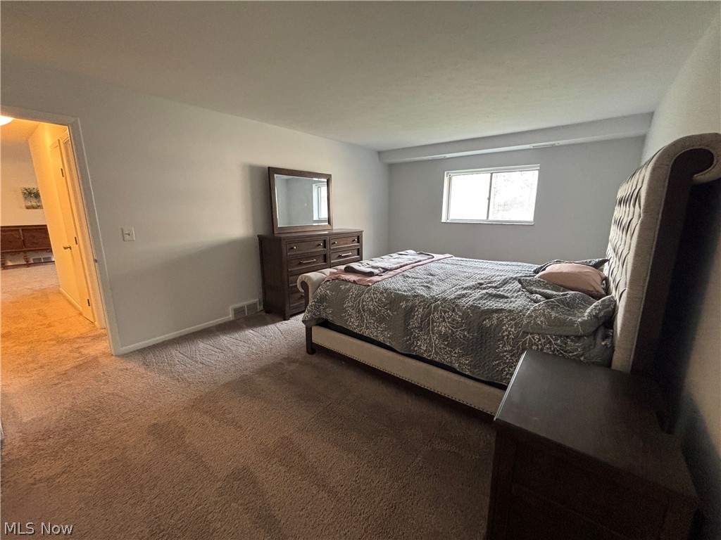 Acacia/Green Condo - Residential