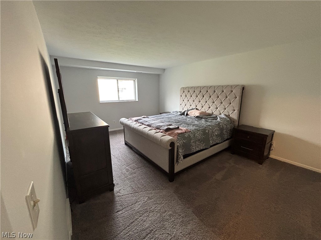 Acacia/Green Condo - Residential