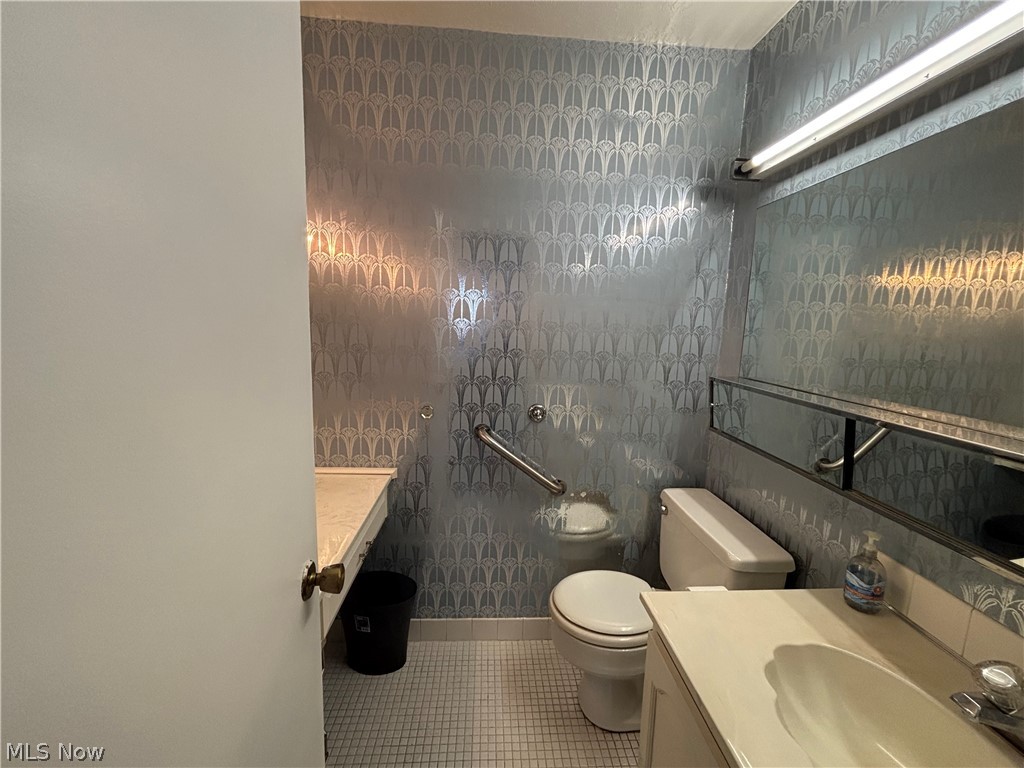 Acacia/Green Condo - Residential