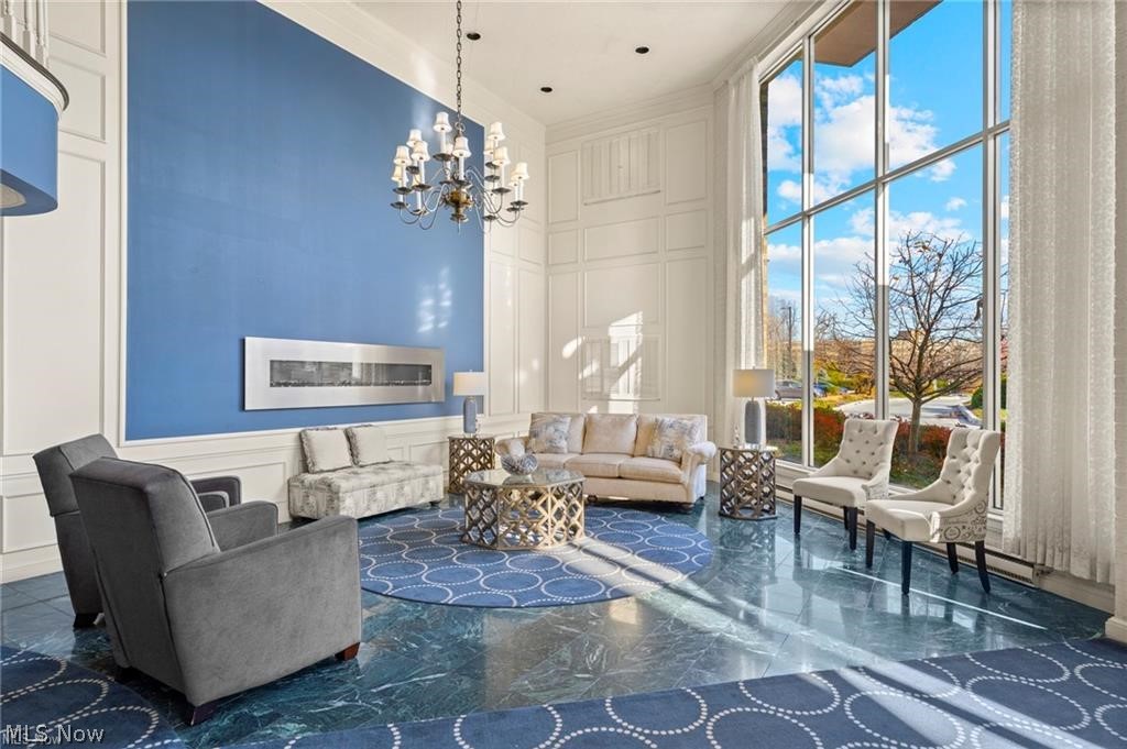 Acacia/Green Condo - Residential