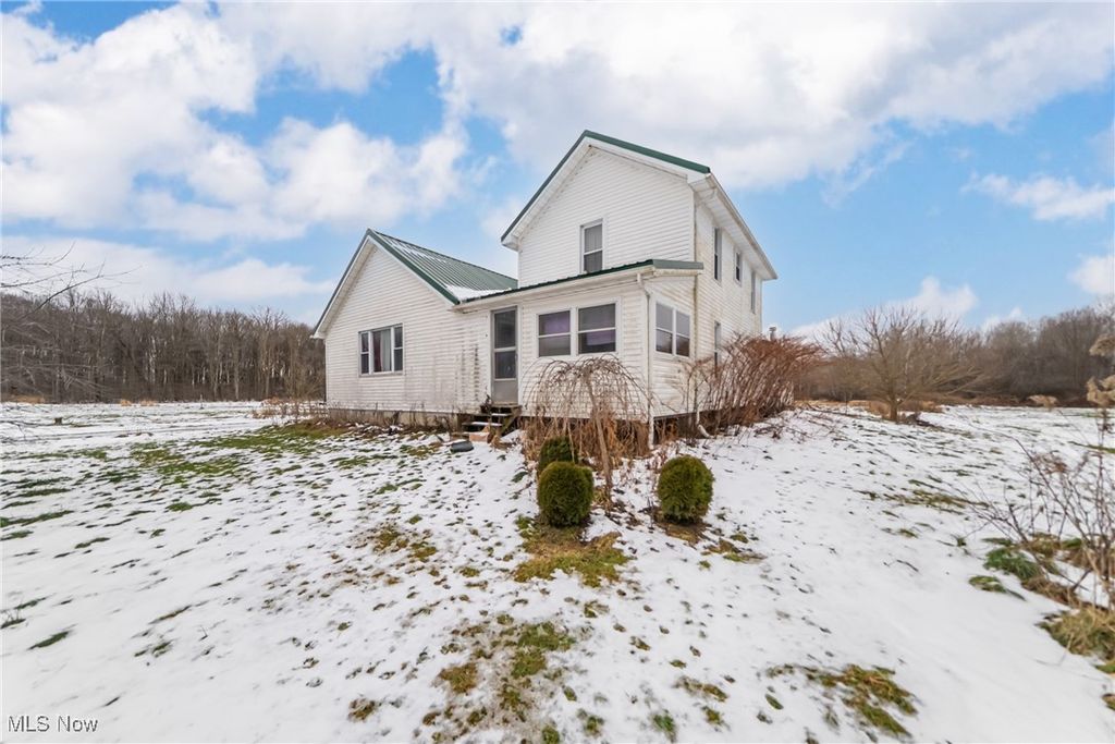 Photo of 1171 Lewis Road, Pierpont, OH 44082 (MLS # 5178705)