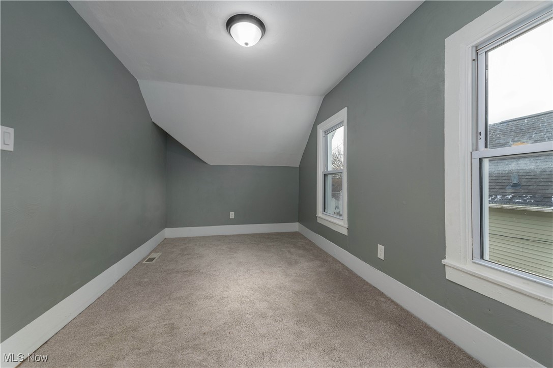 James M Hoyts - Residential