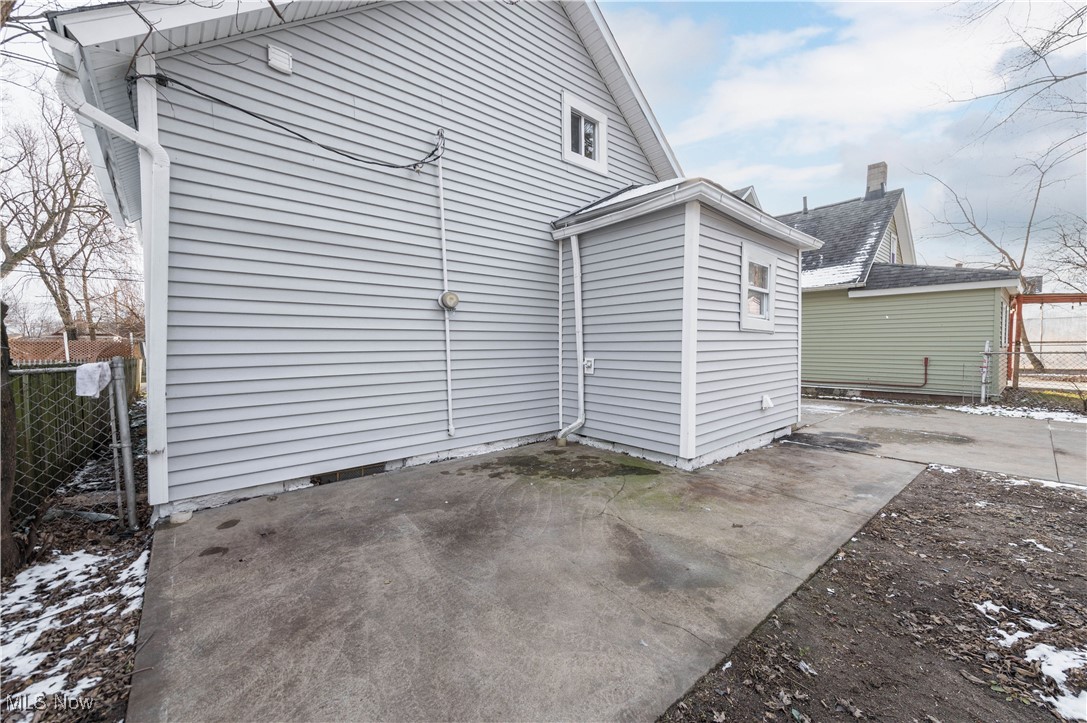 James M Hoyts - Residential