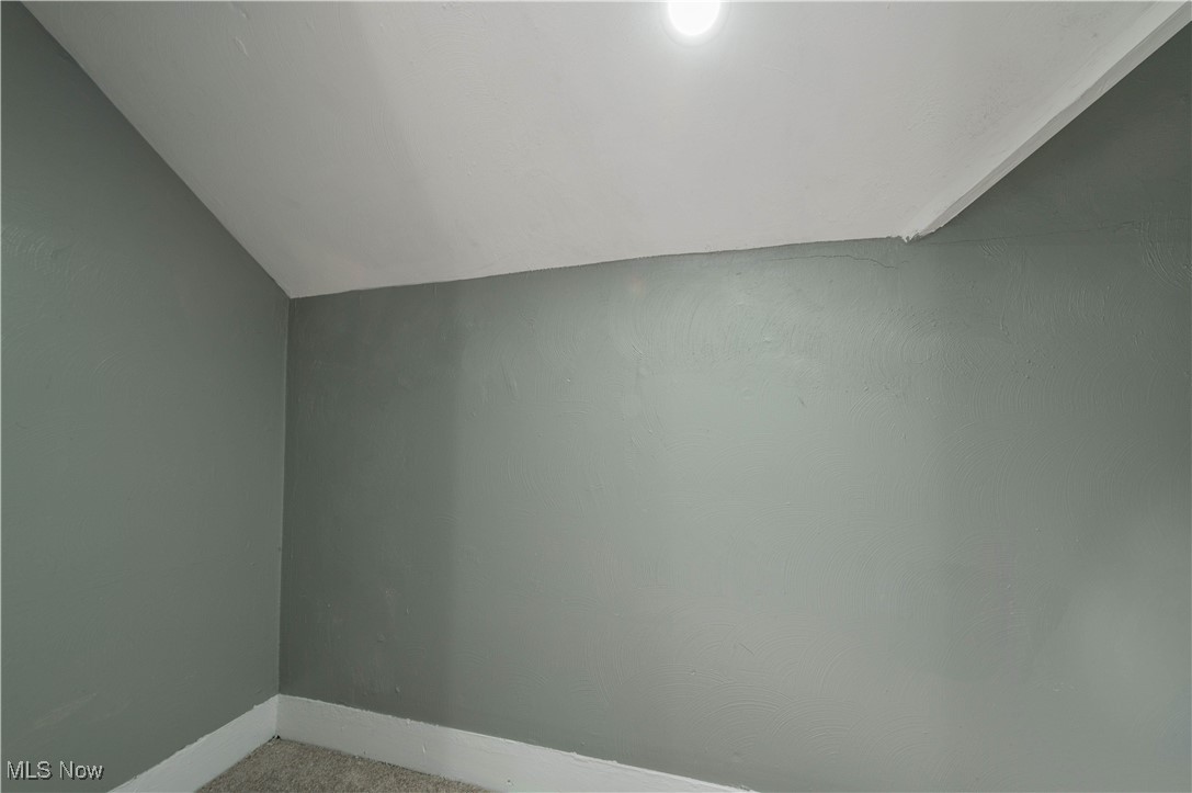 James M Hoyts - Residential