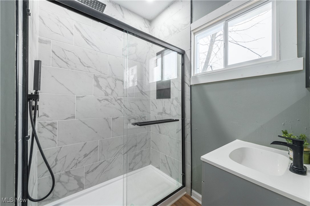 James M Hoyts - Residential