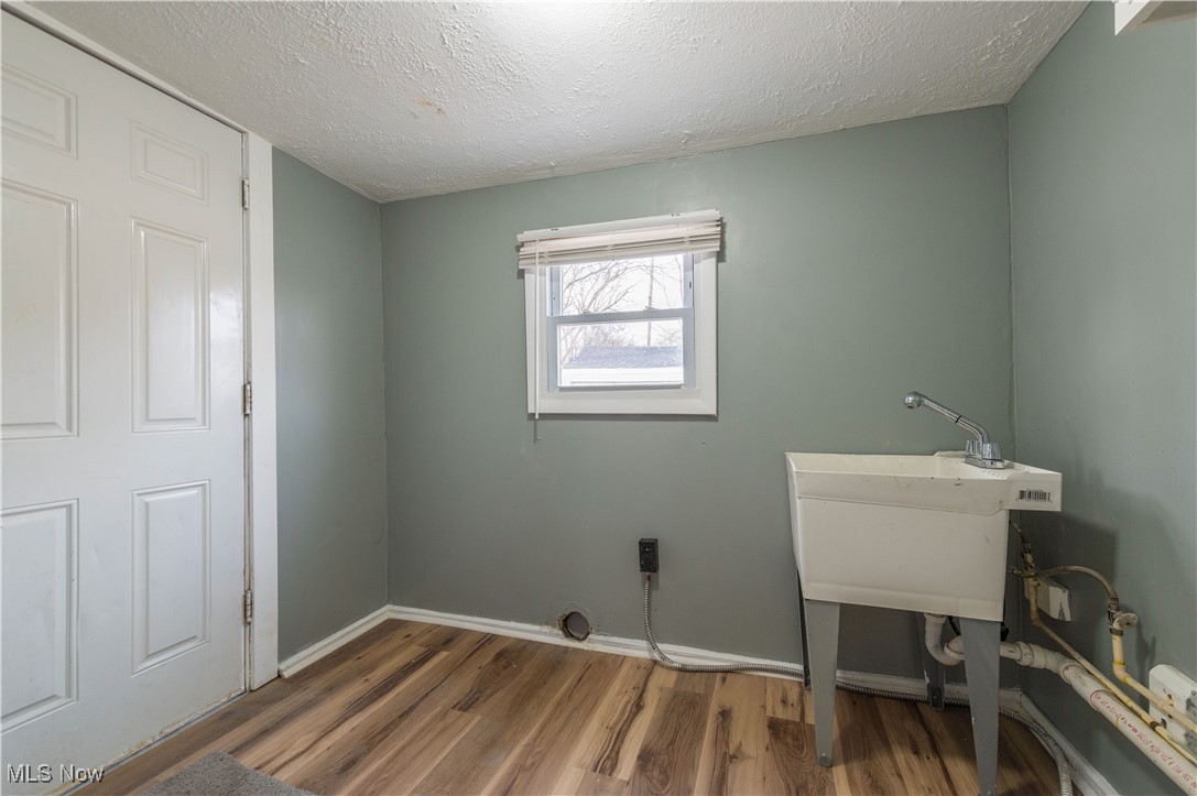 James M Hoyts - Residential