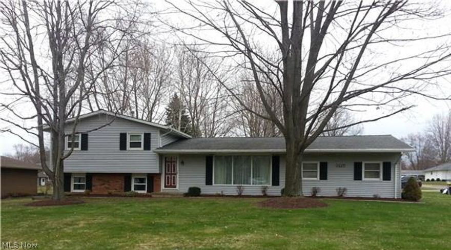 Wonderful, very well taken care of  3 bedroom home.  Everything updated- roof, furnace, carpet etc.  Kitchen with appliances. 2 car attached garage, shed & large deck with seats all on a corner lot.  Estate sale.  Won't last long!  gas budget $54.00  electric budget $57.00