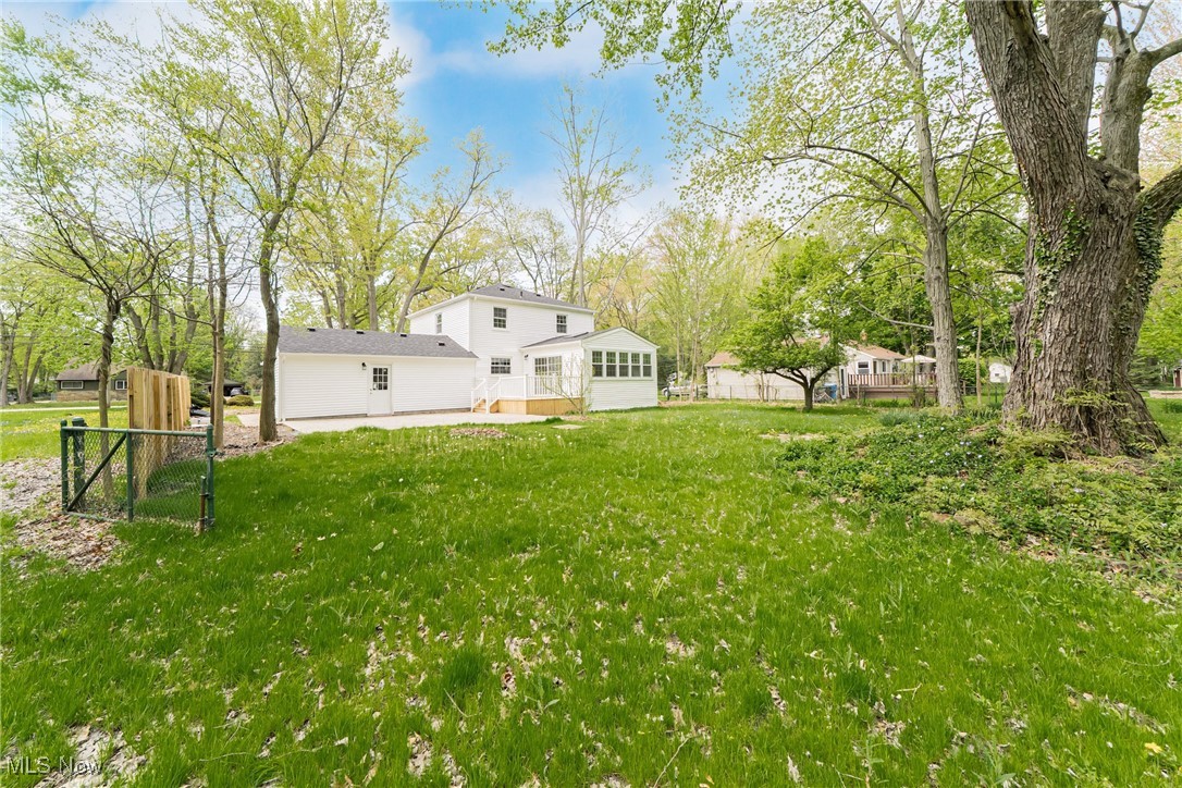 24868 Gessner Road, North Olmsted, Ohio image 40