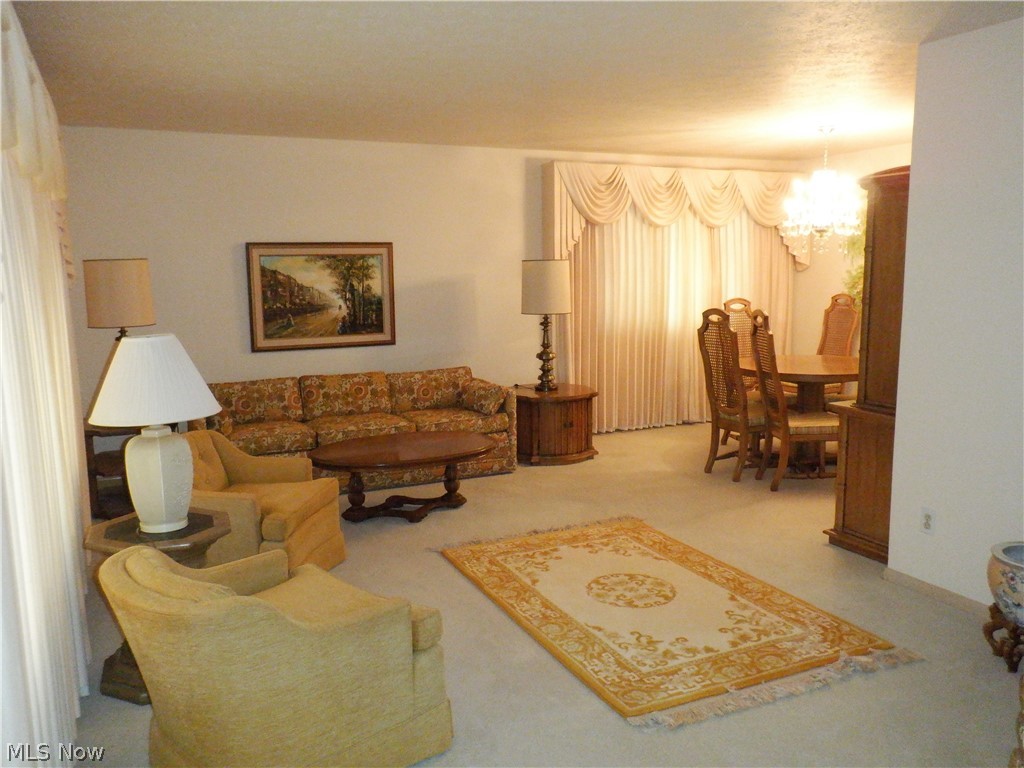 Charles 02 - Residential