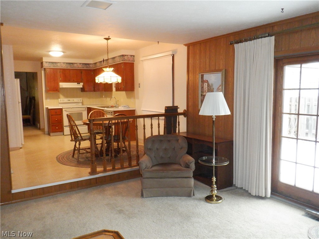 Charles 02 - Residential