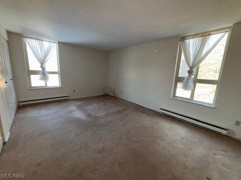 Tiny photo for 3068 Kent Road, Stow, OH 44224 (MLS # 5189974)