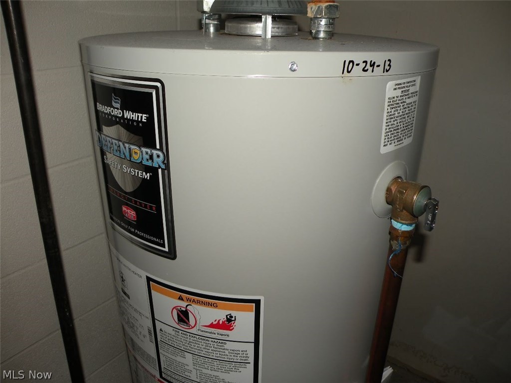 Bittersweet Estates Ph 04 Condos - Residential