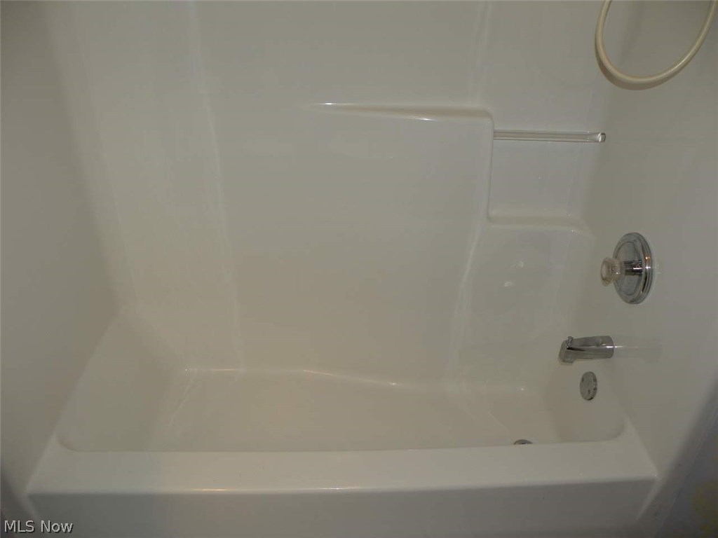 Bittersweet Estates Ph 04 Condos - Residential