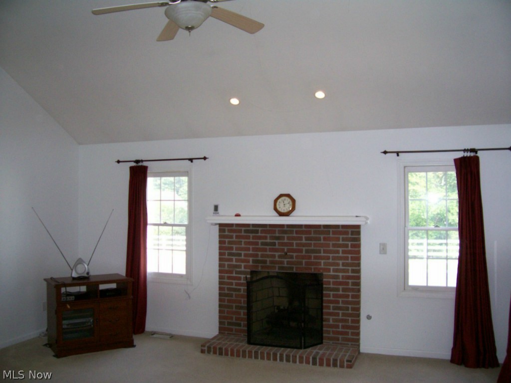 Macintosh Farms Condo 03 - Residential