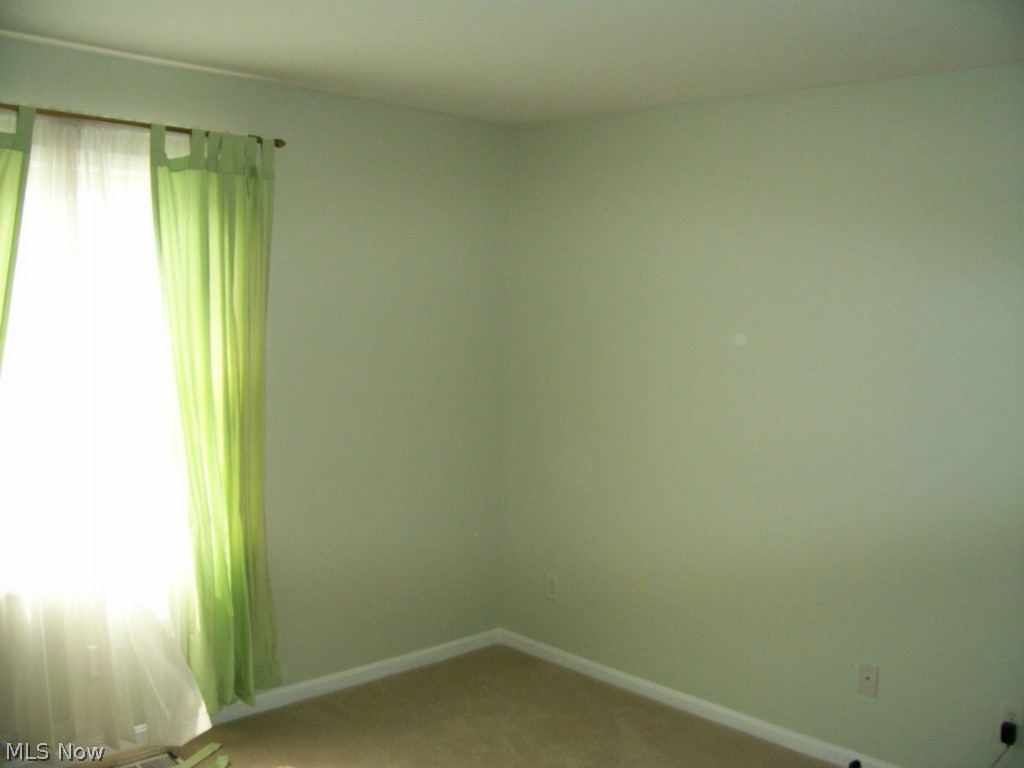 Macintosh Farms Condo 03 - Residential