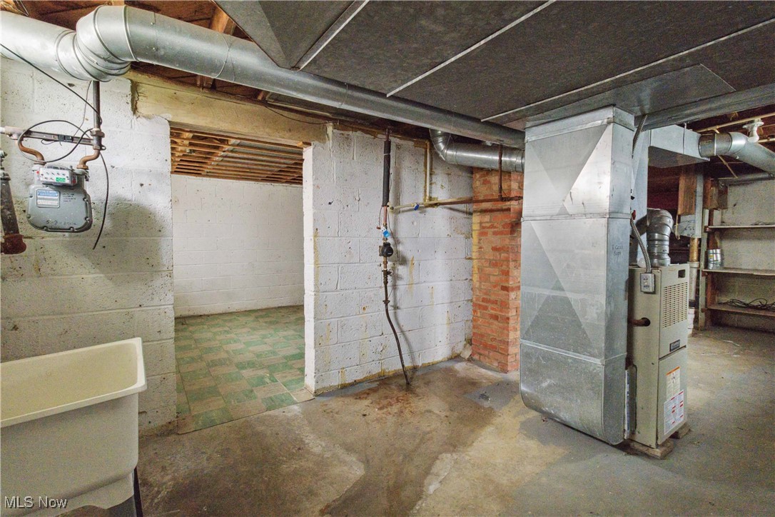 16918 Glendale Avenue, Cleveland, Ohio image 16