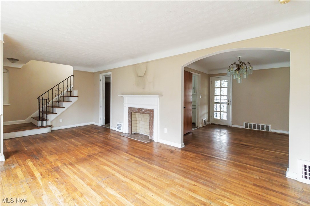16918 Glendale Avenue, Cleveland, Ohio image 4