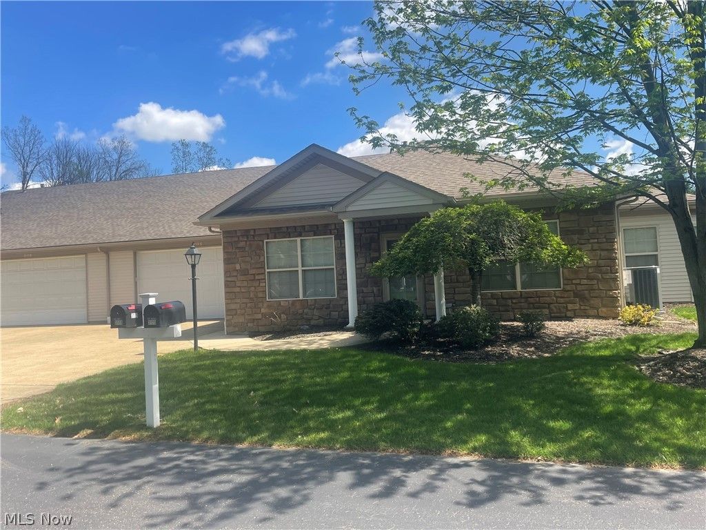 Photo of 3125 Whitewood Street NW #5, North Canton, OH 44720 (MLS # 5202744)