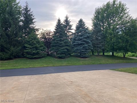 Tiny photo for 3125 Whitewood Street NW #5, North Canton, OH 44720 (MLS # 5202744)