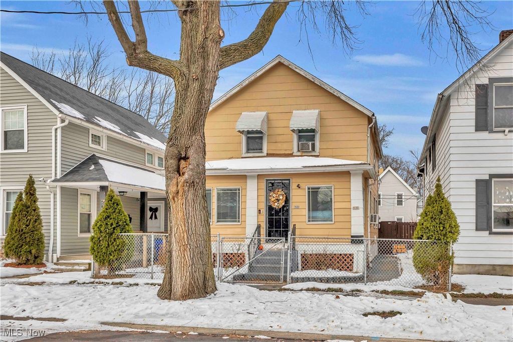 Photo of 6016 Madison Avenue, Cleveland, OH 44102 (MLS # 5176551)