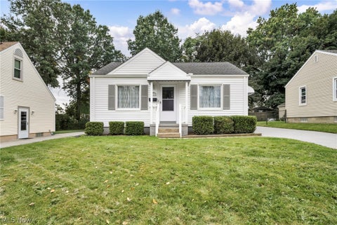 Homes For Sale - 630 Barbara Avenue<br/> Akron, OH 44306