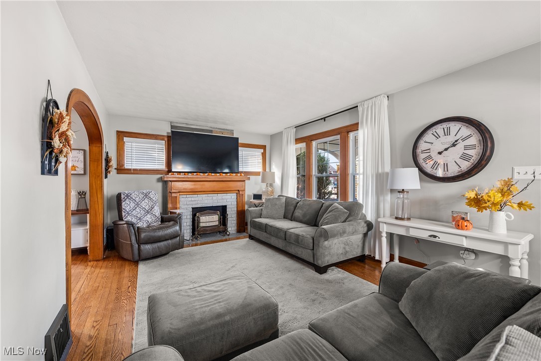 Lorain, Ohio 44055, United States, 5 Bedrooms Bedrooms, ,3 BathroomsBathrooms,Residential,Active,240617