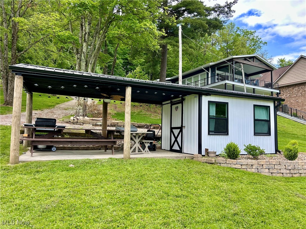 450 W Mohawk Drive, Malvern, Ohio image 5
