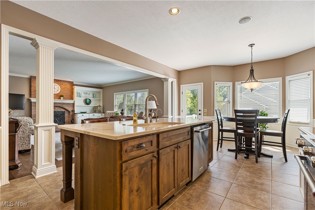 10686 Cleveland Avenue, Uniontown, Ohio image 10