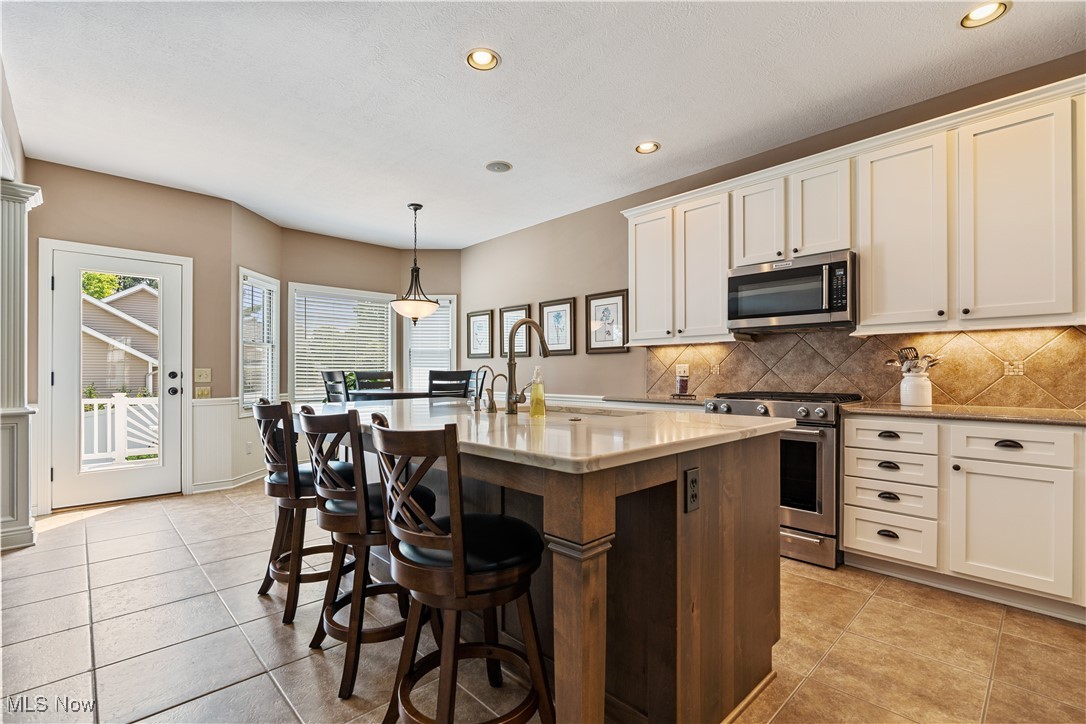 10686 Cleveland Avenue, Uniontown, Ohio image 12