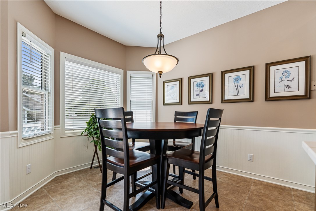 10686 Cleveland Avenue, Uniontown, Ohio image 15