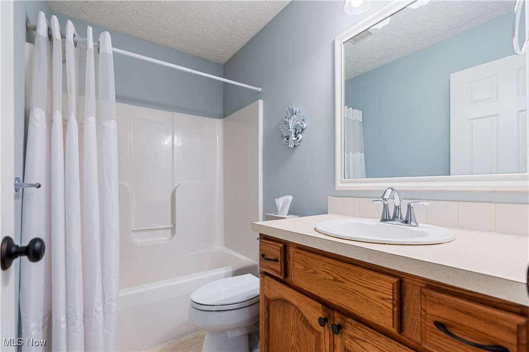 10686 Cleveland Avenue, Uniontown, Ohio image 29