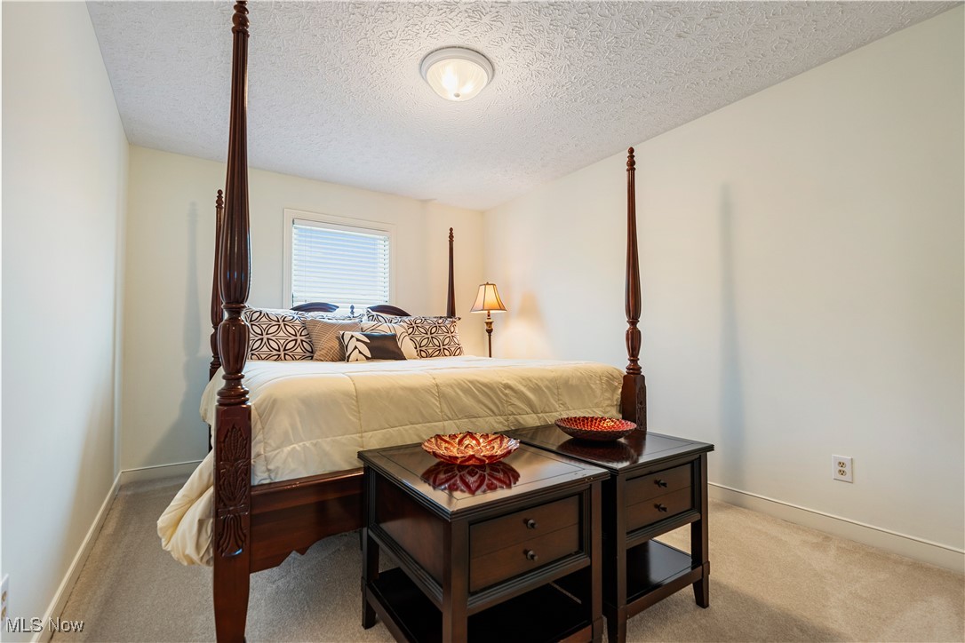 10686 Cleveland Avenue, Uniontown, Ohio image 25