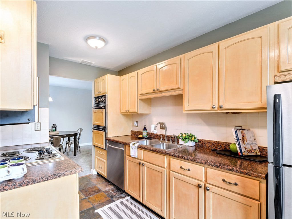 Silver Lake Towers Condo - Residential