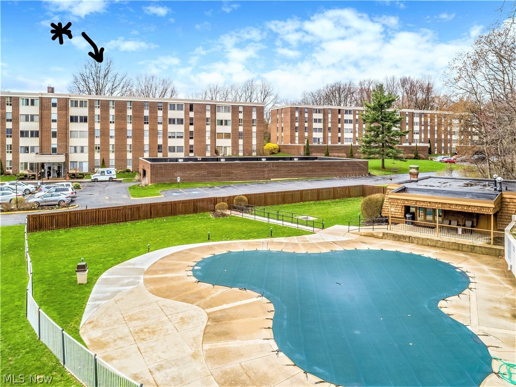 Silver Lake Towers Condo - Residential