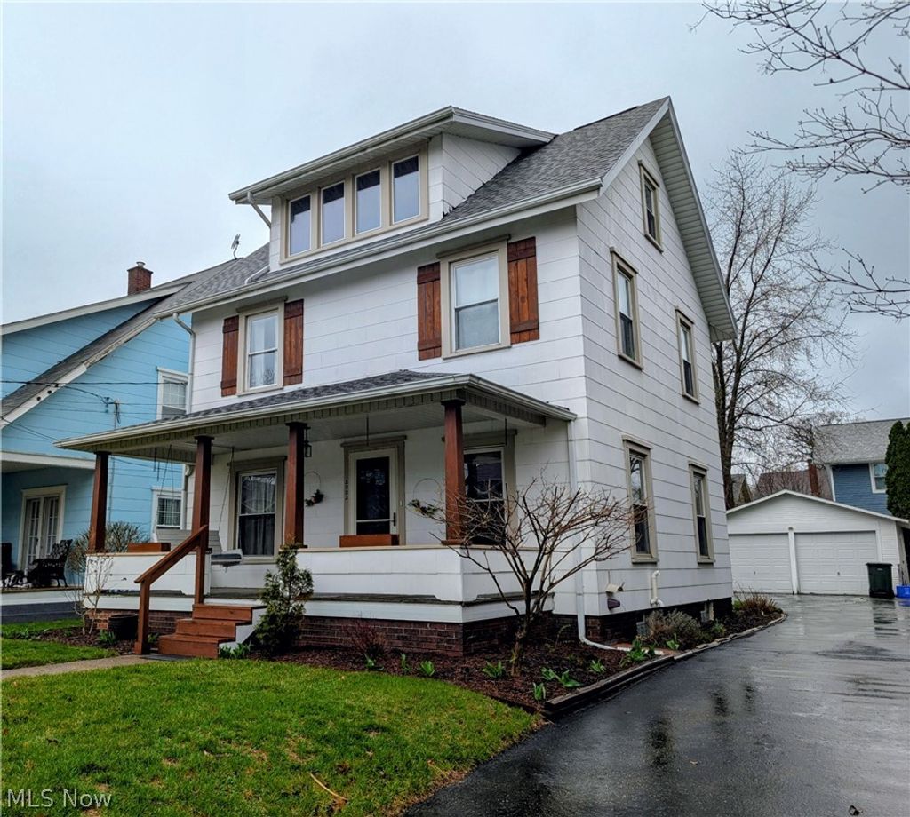 Photo of 2002 Kirk Court NW, Canton, OH 44709 (MLS # 5193246)