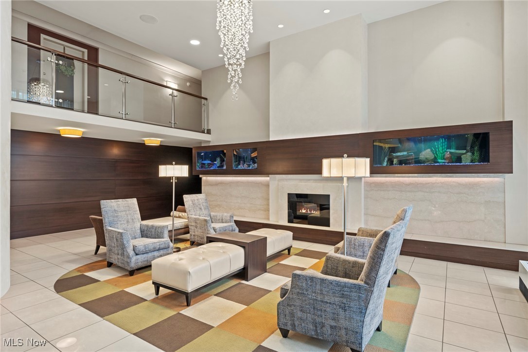 Carlyle Condos - Residential