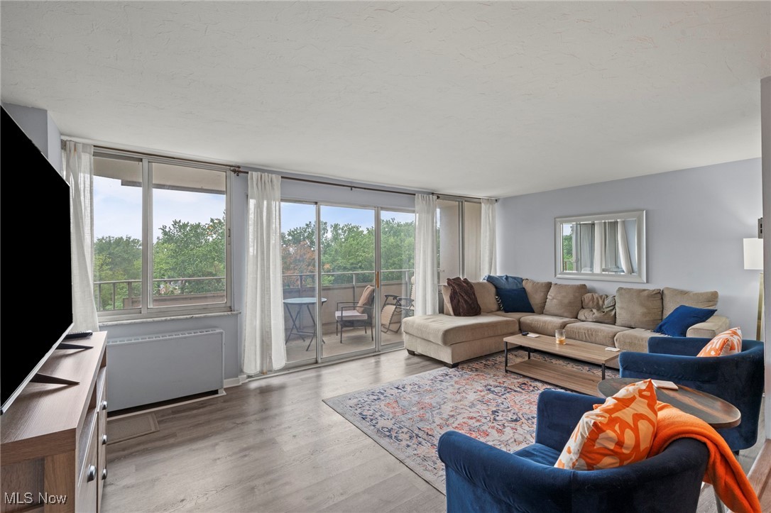 Carlyle Condos - Residential