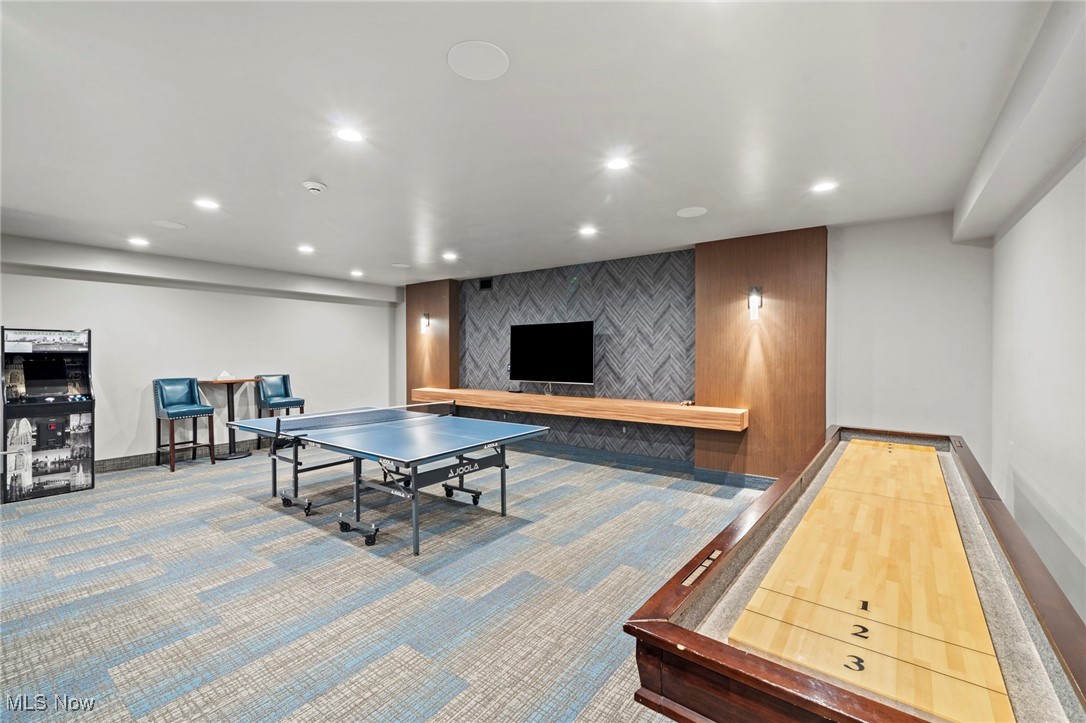 Carlyle Condos - Residential