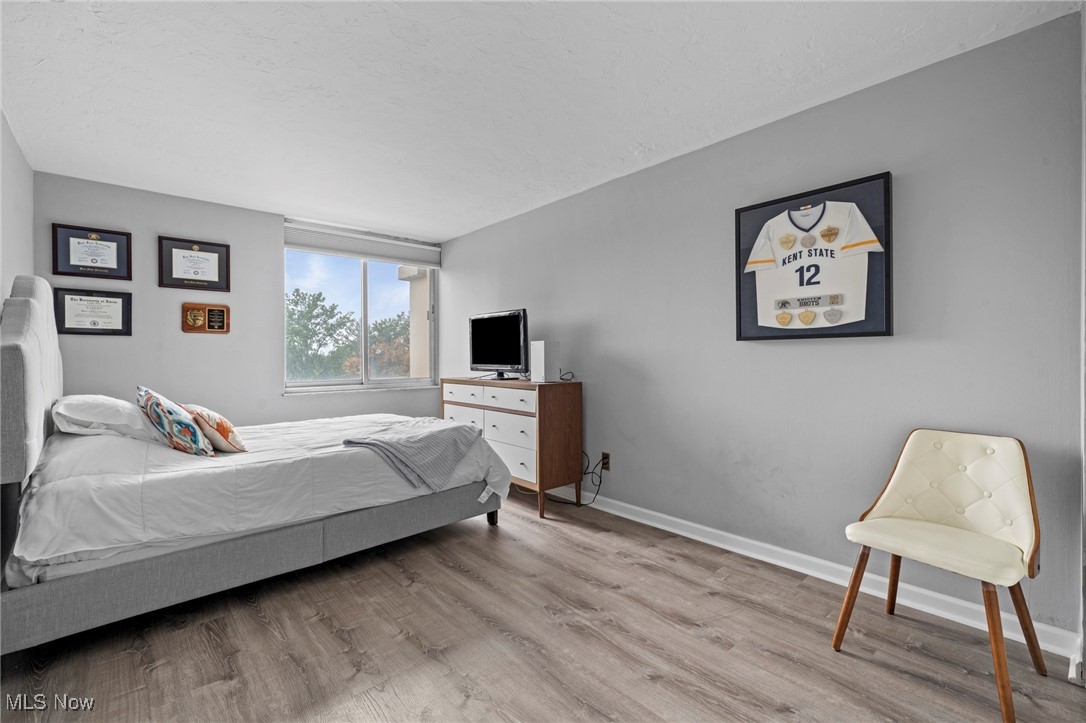Carlyle Condos - Residential