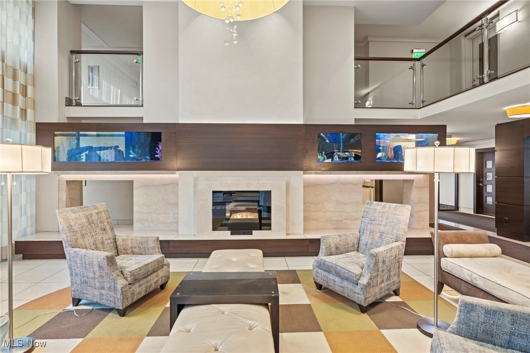 Carlyle Condos - Residential