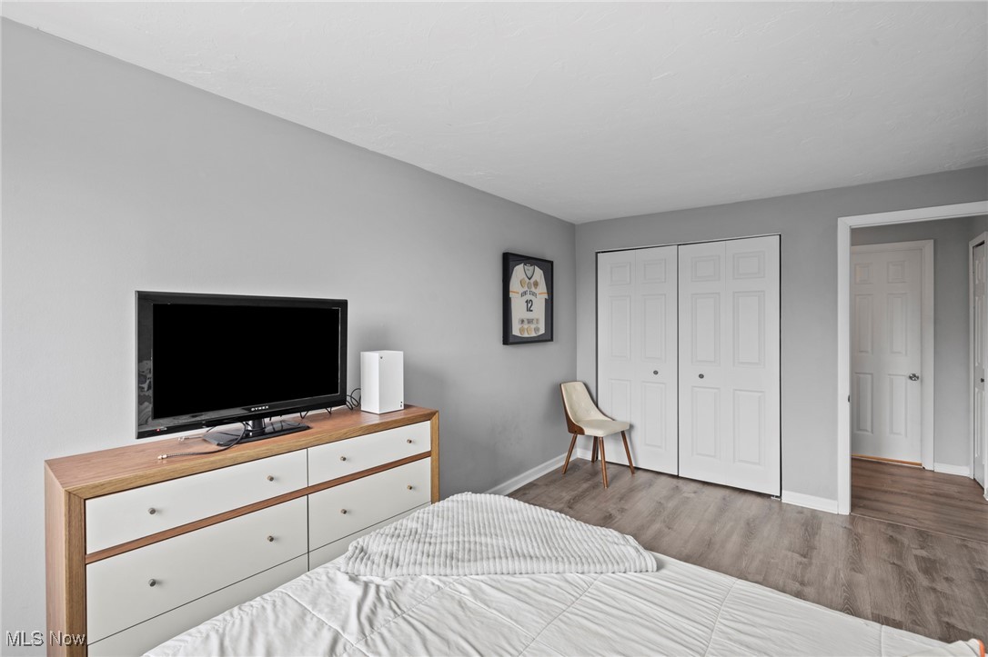 Carlyle Condos - Residential