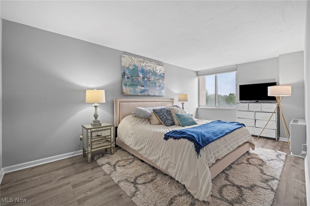 Carlyle Condos - Residential