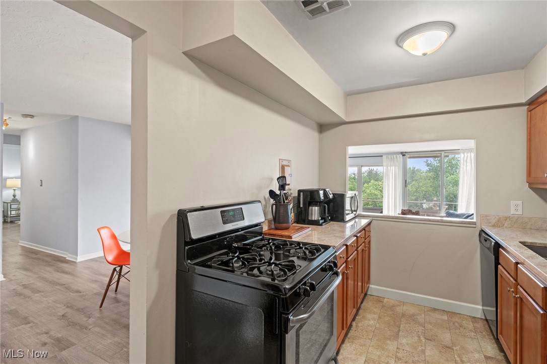 Carlyle Condos - Residential