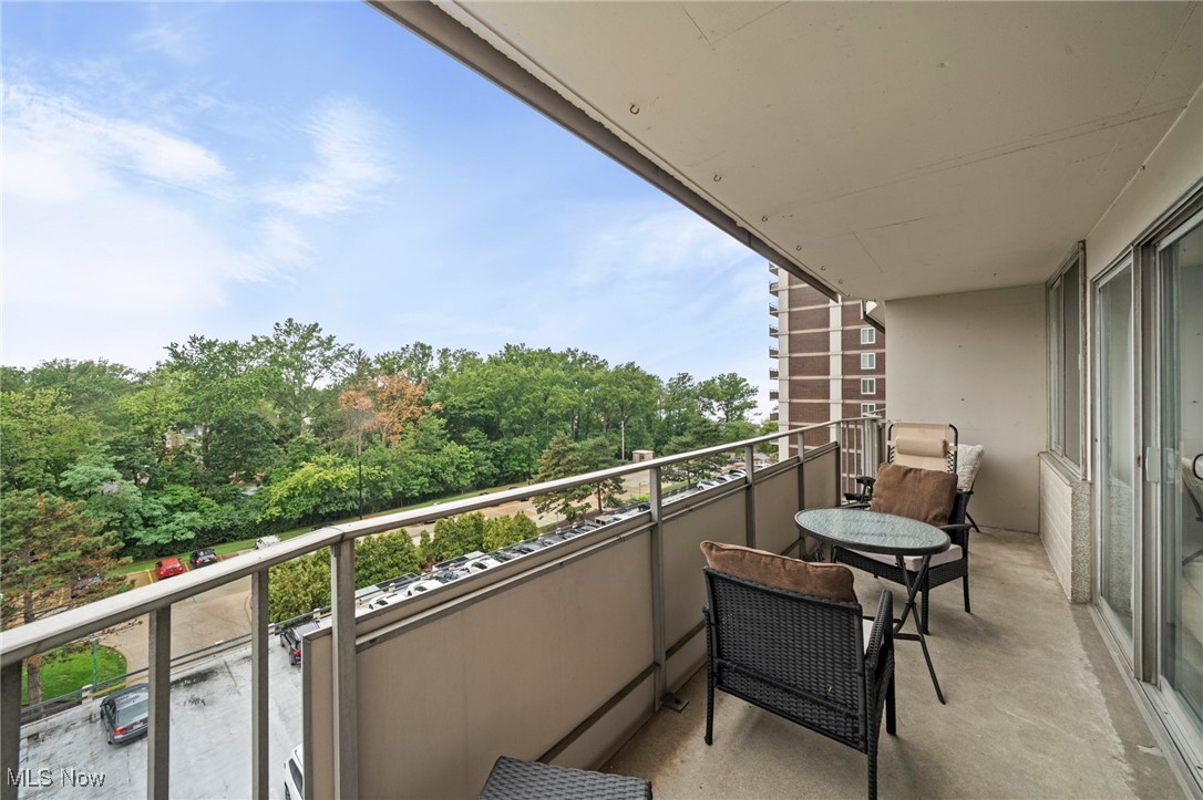 Carlyle Condos - Residential