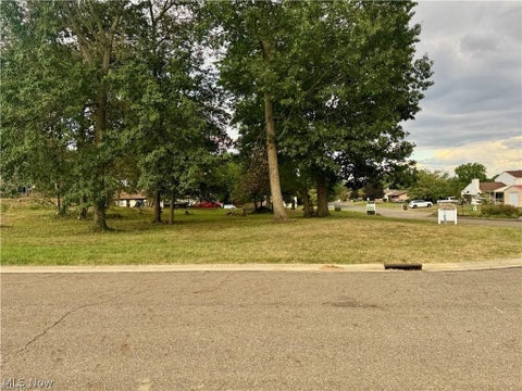 Photo for 537 E Lakewood Drive