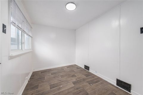 Tiny photo for 14121 Tuckahoe Avenue, Cleveland, OH 44111 (MLS # 5187282)