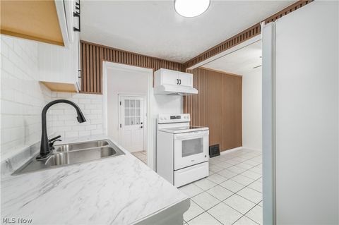 Tiny photo for 14121 Tuckahoe Avenue, Cleveland, OH 44111 (MLS # 5187282)